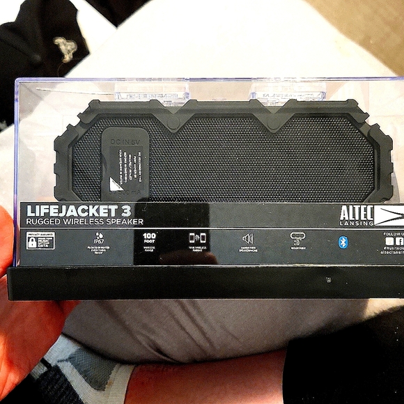 Altec Lansing Life Jacket3 speaker - Picture 4 of 4